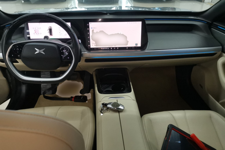 小鹏P7 2021款 670G中控内饰12