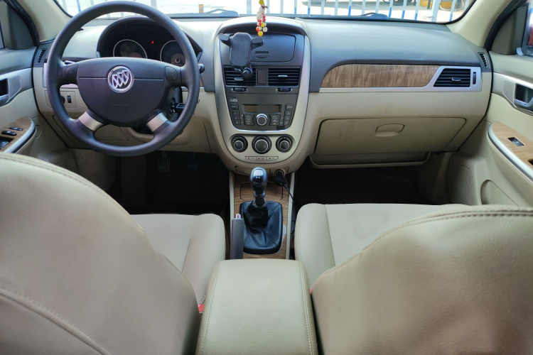 别克 凯越 2015款 1.5L 手动经典型中控内饰7005