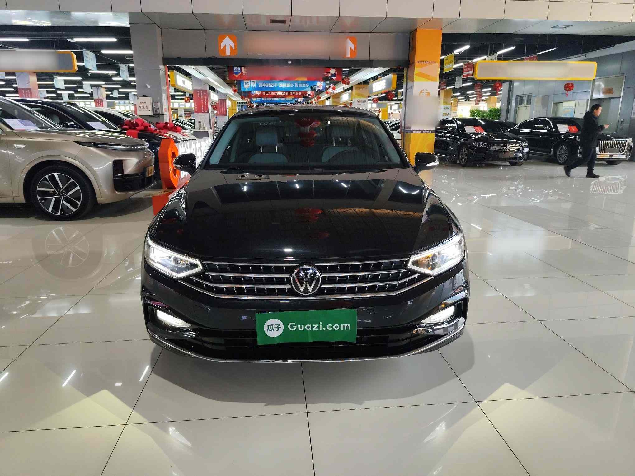 大众 迈腾 2023款 200万辆纪念版 330TSI DSG领先型(1)