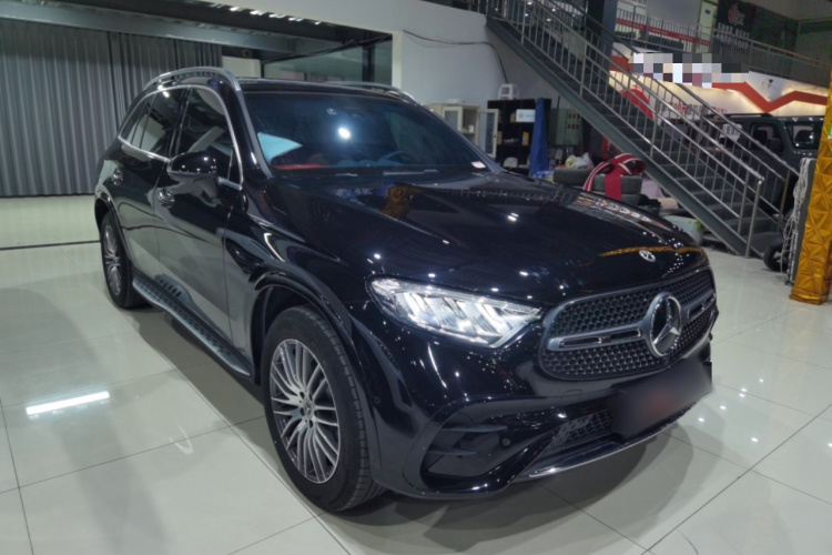 奔驰GLC 2024款 改款 GLC 300 L 4MATIC 动感型 5座车身外观3