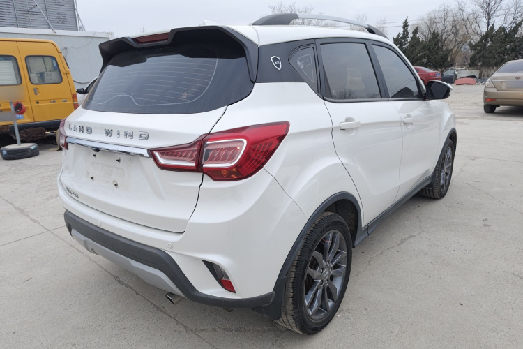 陆风X2 2017款 1.6L 手动锋锐版车身外观7