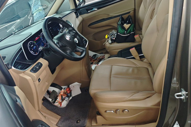 别克GL8 2020款 ES陆尊 653T 豪华型中控内饰19