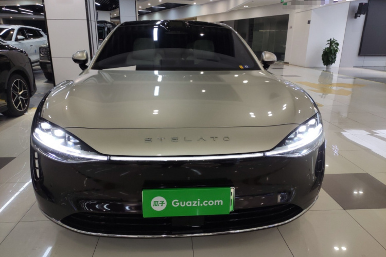 鸿蒙智行 享界S9 2024款 纯电 Ultra 四驱旗舰版车身外观2