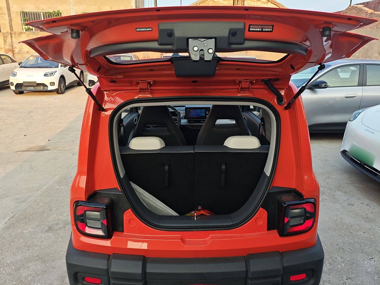 吉利汽车 2025款 210km 熊猫骑士