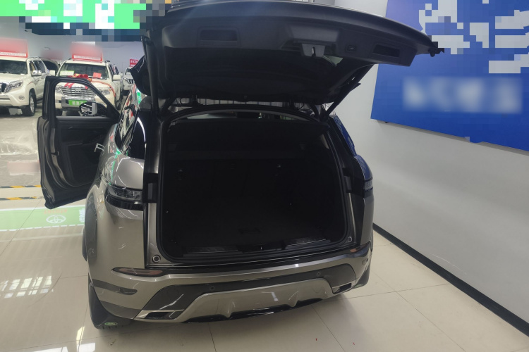 路虎 揽胜极光 2021款 极光L 249PS R-Dynamic S 性能版局部细节23