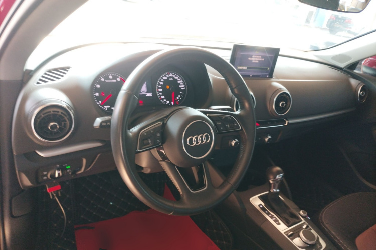 奥迪A3 2019款 Sportback 35 TFSI 进取型 国V中控内饰12