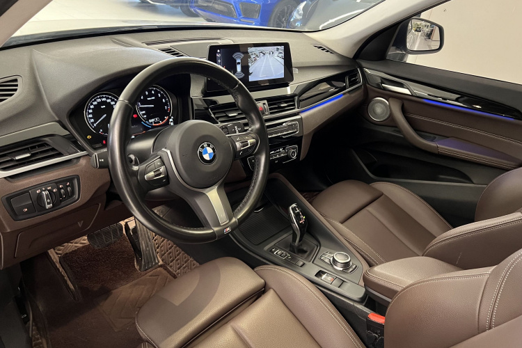 宝马X1 2022款 sDrive25Li 领先型中控内饰7013