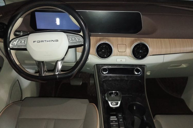 东风风行 风行游艇 2022款 1.5T DCT追风版中控内饰7002