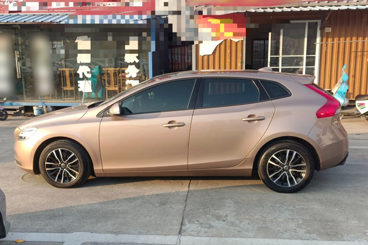 沃尔沃V40 2017款 T3 智逸版车身外观6003