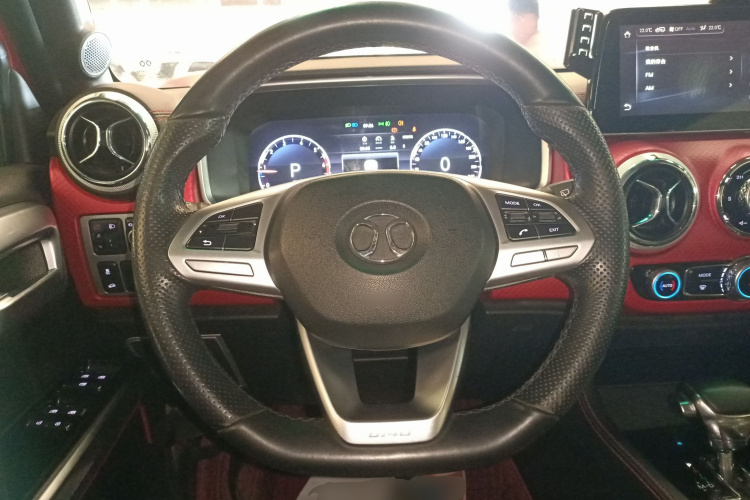 北京BJ40 2018款 PLUS 2.3T 自动四驱尊享版 国V中控内饰13