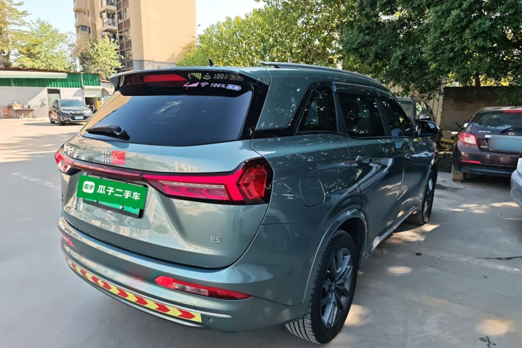 蓝电E5 2023款 1.5L DE-i 100KM畅享型 7座车身外观7