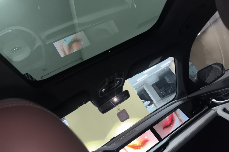 吉利汽车 星越L 2021款 2.0TD DCT EVO两驱尊贵型中控内饰22