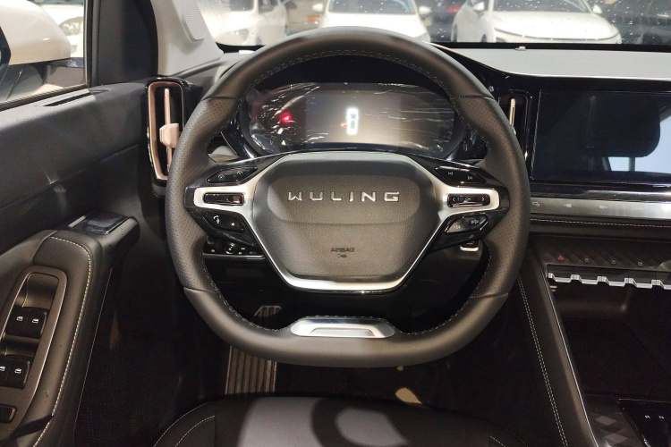 五菱汽车 五菱星云 2023款 2.0L DHT 旗舰版局部细节13