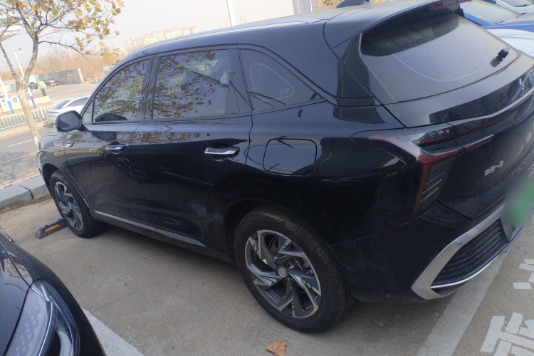 红旗HS3 PHEV 2024款 PHEV 115km 劲为版车身外观4