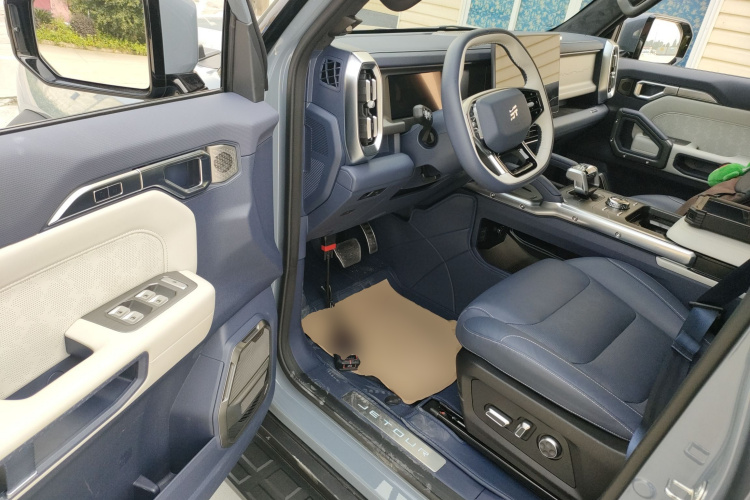 捷途山海 捷途旅行者C-DM 2024款 C-DM 208KM 山野版中控内饰20