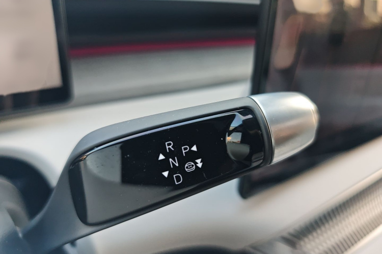 小鹏X9 2025款 740超长续航 Max局部细节18