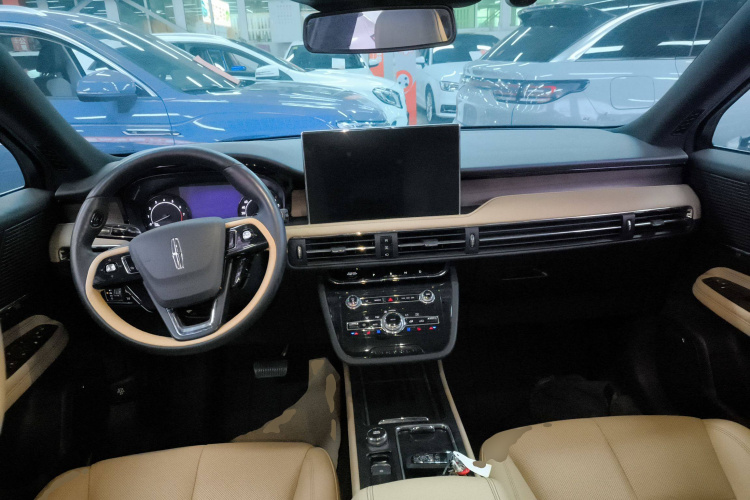 林肯 冒险家 2020款 2.0T 两驱尊雅版中控内饰12