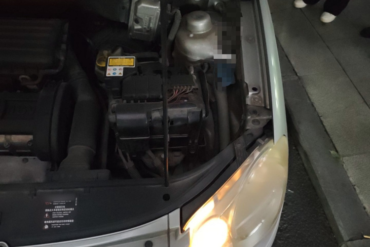 大众 Polo 2009款 劲情 1.6L 自动风尚版局部细节9007