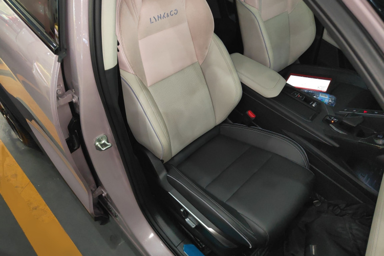 领克06 2023款 Remix 1.5T Shero局部细节41