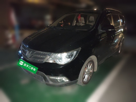 宝骏730 2014款 1.5L 手动舒适型 7座