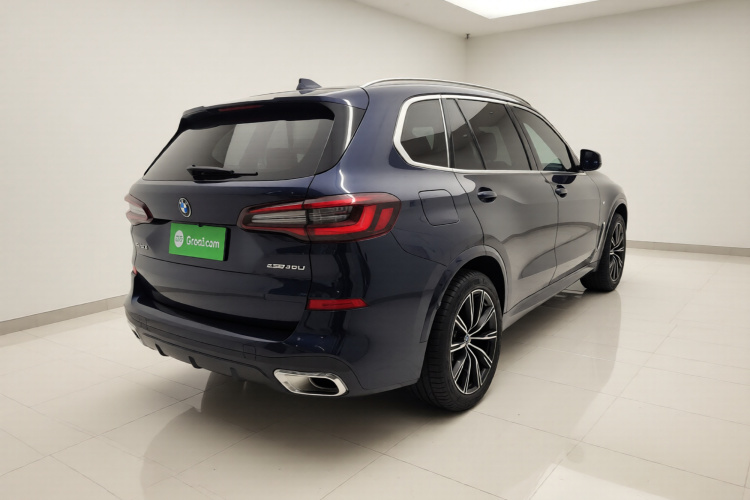 宝马X5 2022款 xDrive 30Li 尊享型M运动套装车身外观7