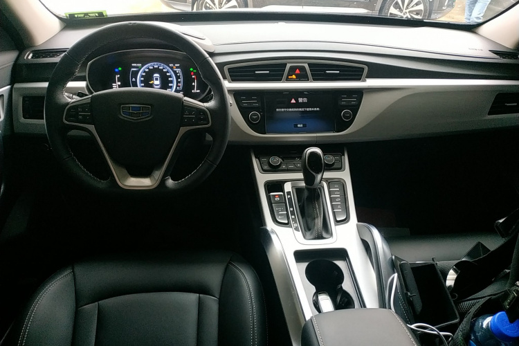 吉利汽车 博越 2016款 1.8TD 自动智联型中控内饰12