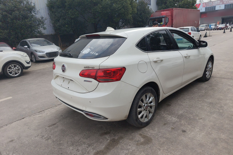 菲亚特 致悦 2014款 1.4T 自动舒适版车身外观7