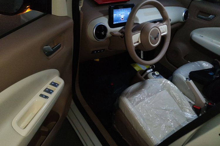 五菱汽车 宏光MINIEV 2025款 四门版 进阶款中控内饰20