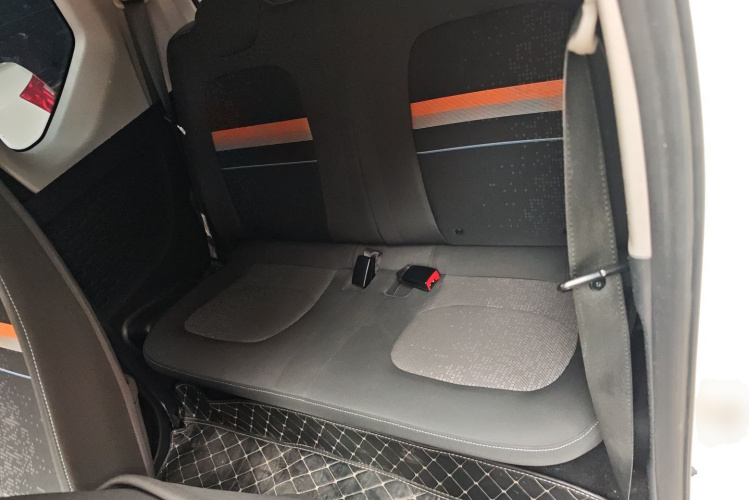 五菱汽车 宏光MINIEV 2020款 悦享款 三元锂中控内饰7004