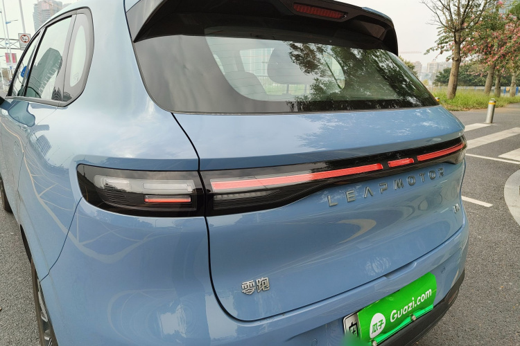 零跑汽车 零跑B10 2025款 510激光雷达版车身外观6009