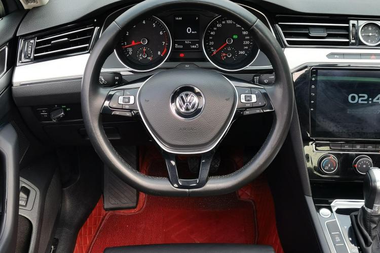 大众 迈腾 2019款 330TSI DSG 领先型 国V中控内饰7002