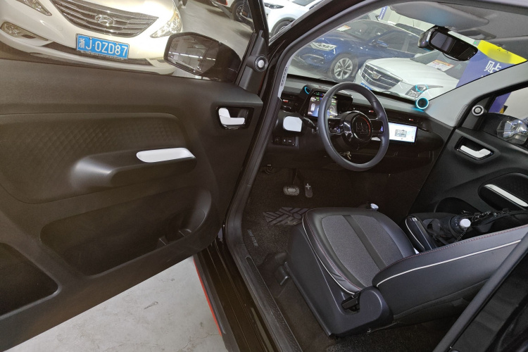 五菱汽车 宏光MINIEV 2022款 GAMEBOY 200km 玩咖款 磷酸铁锂中控内饰20