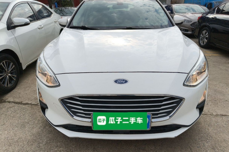 福特 福克斯 2019款 三厢 EcoBoost 180 自动锋潮型车身外观6001