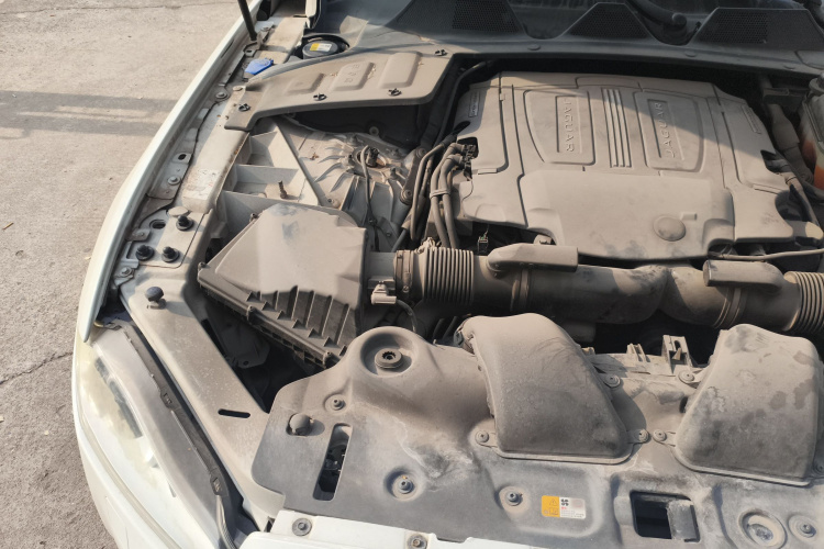 捷豹XJ 2015款 XJL 3.0 SC 典雅商务80周年典藏版局部细节9006