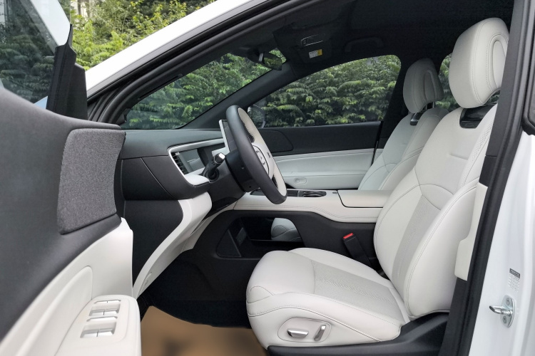 小鹏G6 2023款 755 超长续航 Pro中控内饰7001