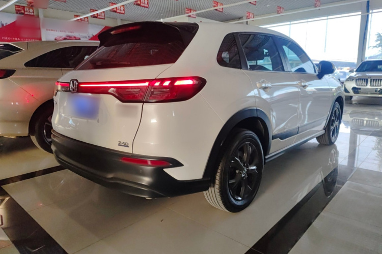 本田HR-V 2023款 240TURBO 劲睿版车身外观7