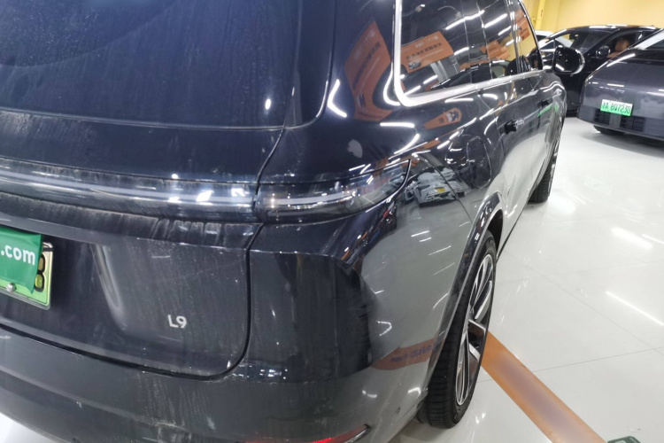 理想汽车 理想L9 2022款 Max车身外观9