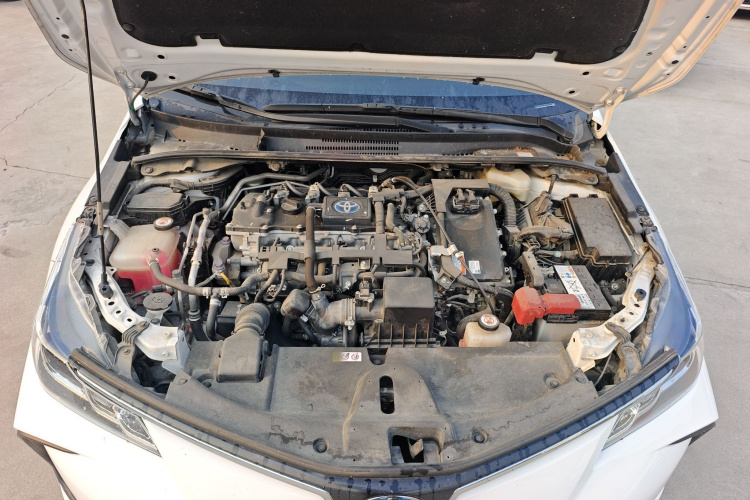 丰田 卡罗拉 2021款 双擎 1.8L E-CVT精英版机舱底盘24