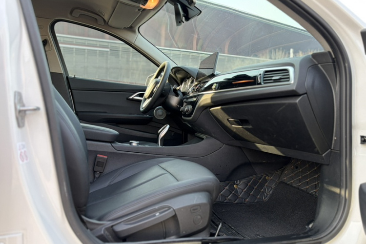 宝马1系 2021款 改款 120i M运动版局部细节41