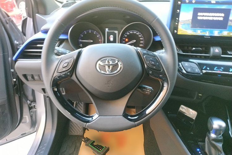 丰田 奕泽IZOA 2018款 2.0L 奕驰版 国VI中控内饰13