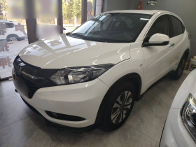 本田 缤智 2015款 1.5L 手动两驱舒适型