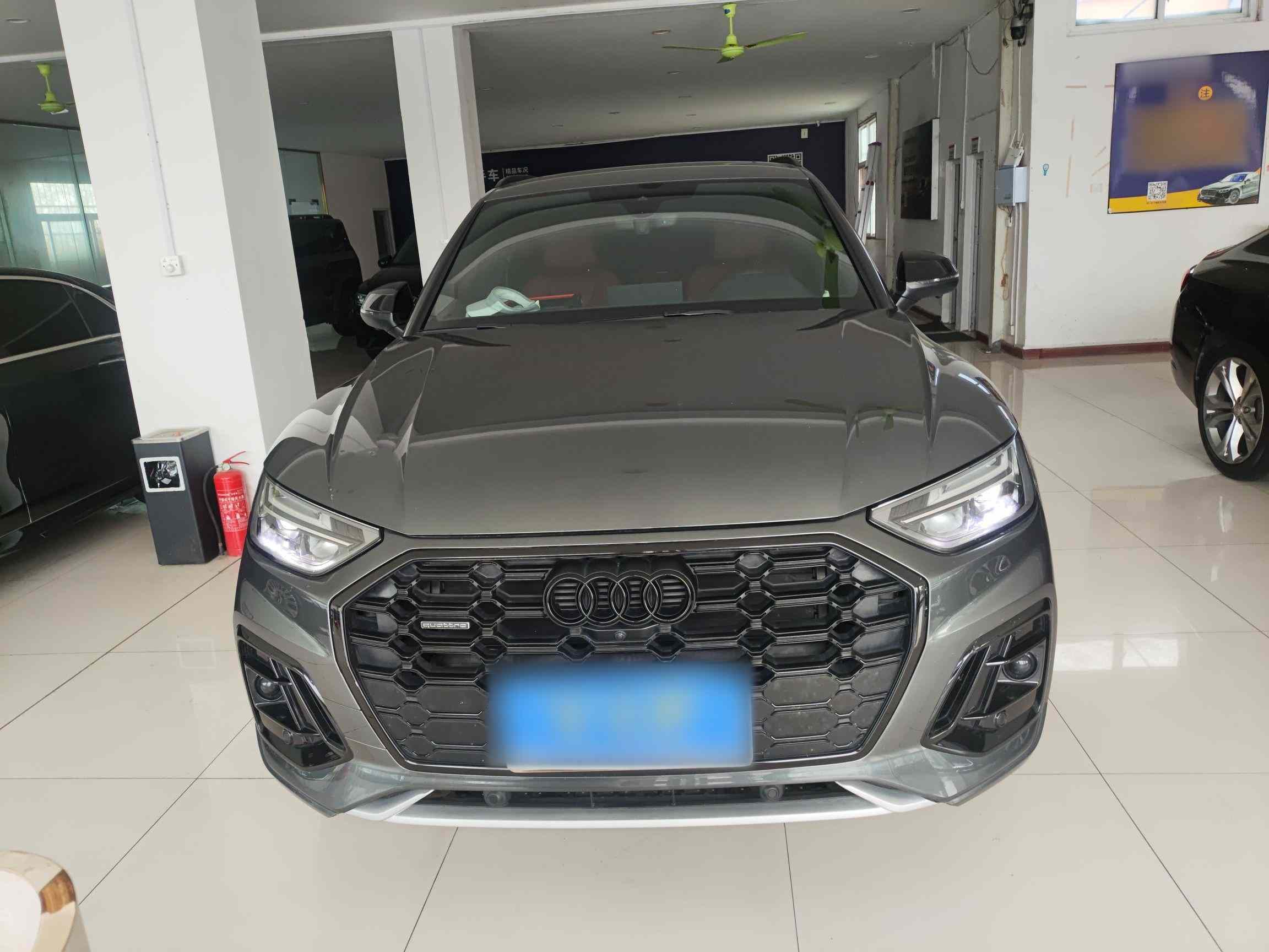 奥迪Q5L 2024款 40 TFSI 时尚动感型(1)