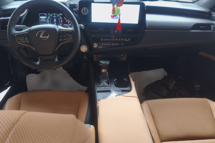 雷克萨斯ES 2022款 200 卓越版中控内饰7002