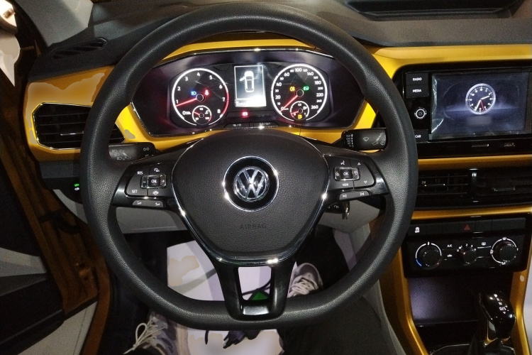 大众 途铠 2019款 1.5L 自动舒适版中控内饰13