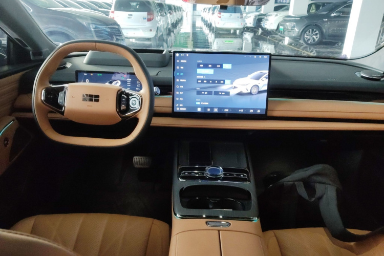 吉利银河 银河星耀8 2025款 130km EM-P 星舰版中控内饰12