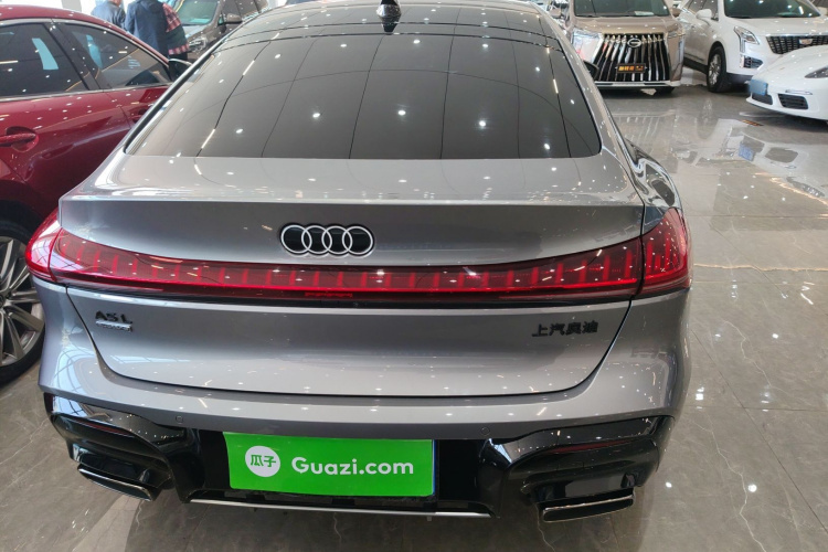 奥迪A5L Sportback 2026款 TFSI 150kW 尊享quattro型车身外观6