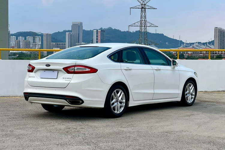 福特 蒙迪欧 2013款 1.5L GTDi180时尚型车身外观6008