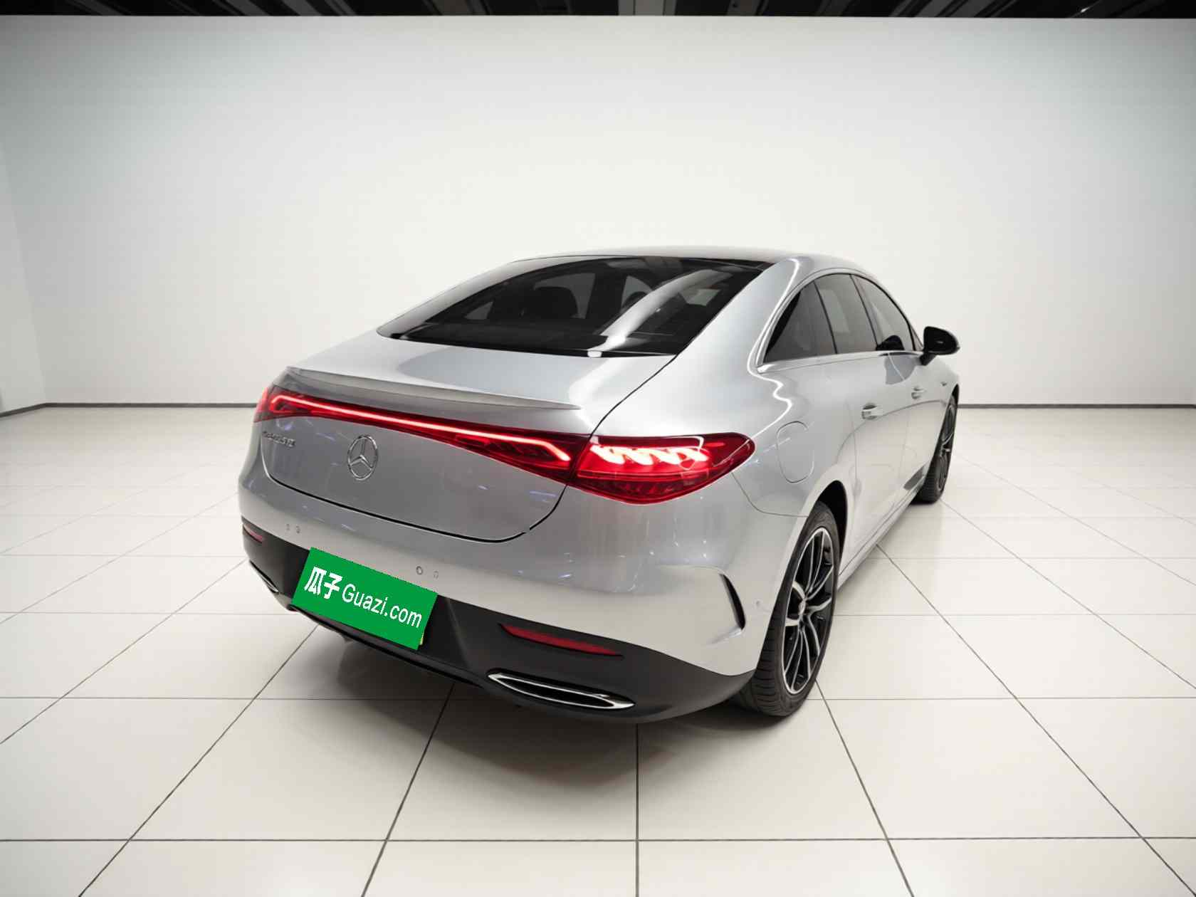 奔驰EQE 2022款 350 先锋版(5)