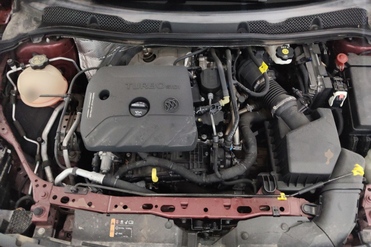 别克 威朗 2020款 20T CVT领先型机舱底盘24