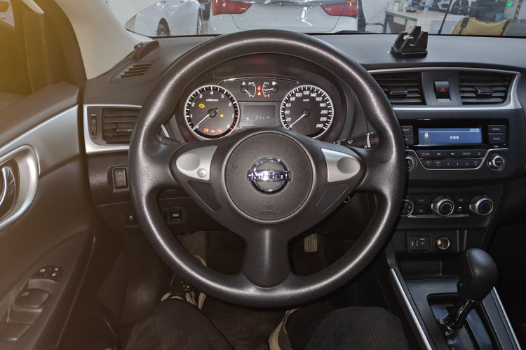 日产 轩逸 2021款 经典 1.6XL CVT豪华版局部细节13